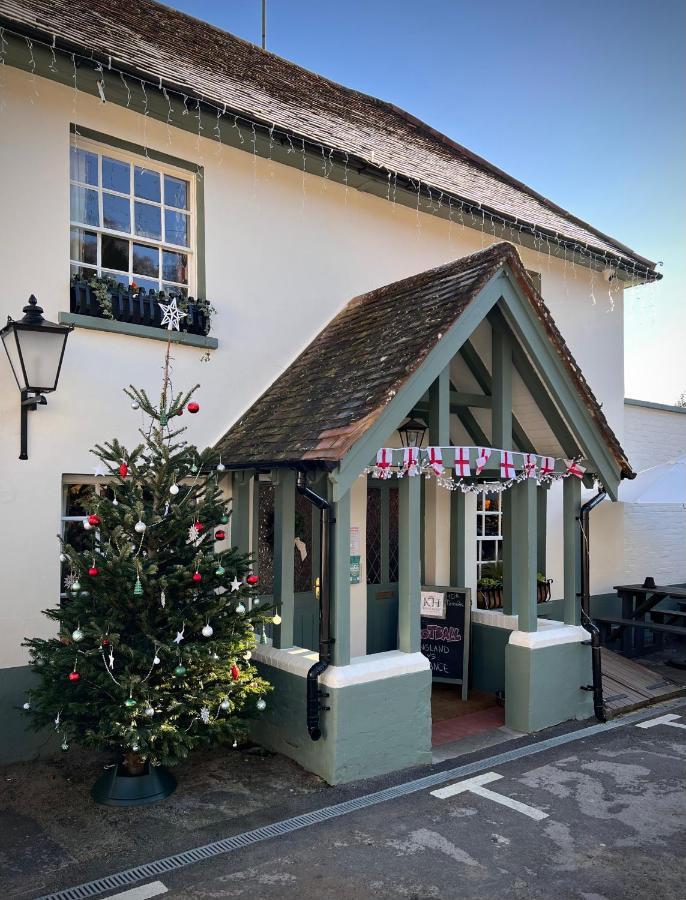 The Kings Head Hotel Dorking Exterior photo