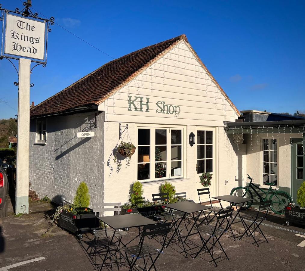 The Kings Head Hotel Dorking Exterior photo